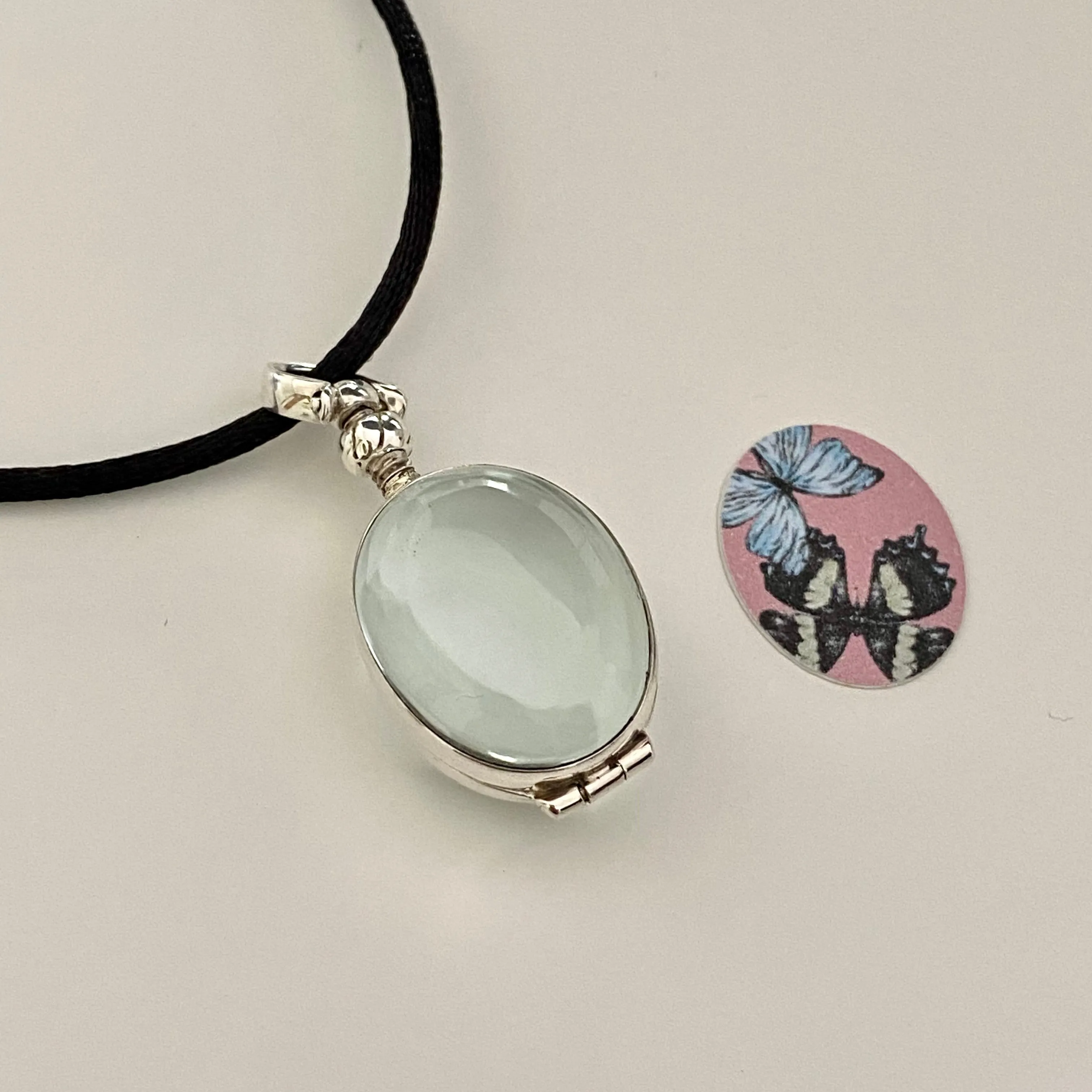 Oval Silver Locket - Medium