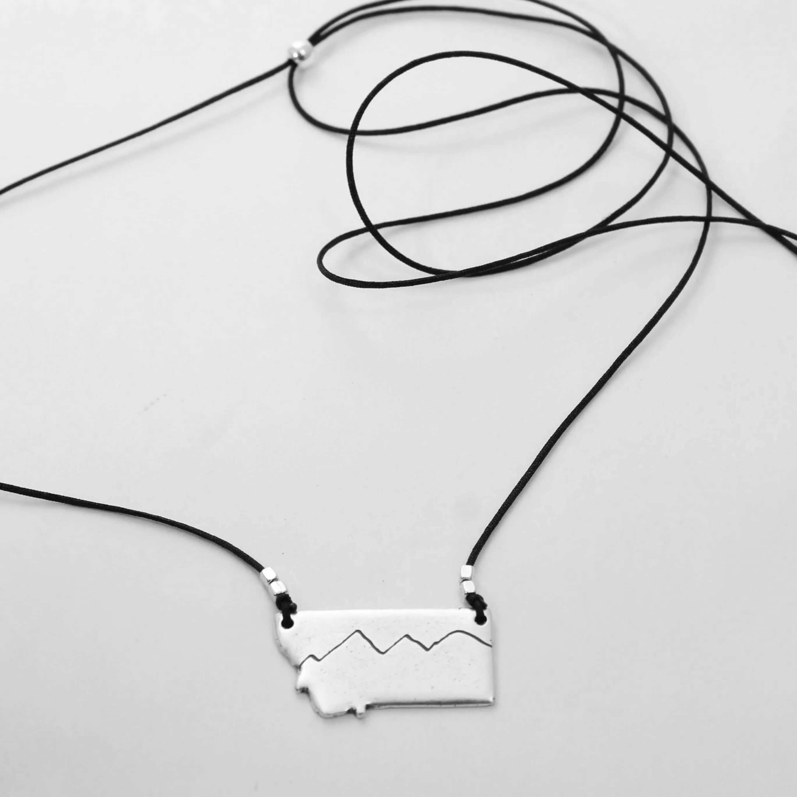 Simple Montana Necklace
