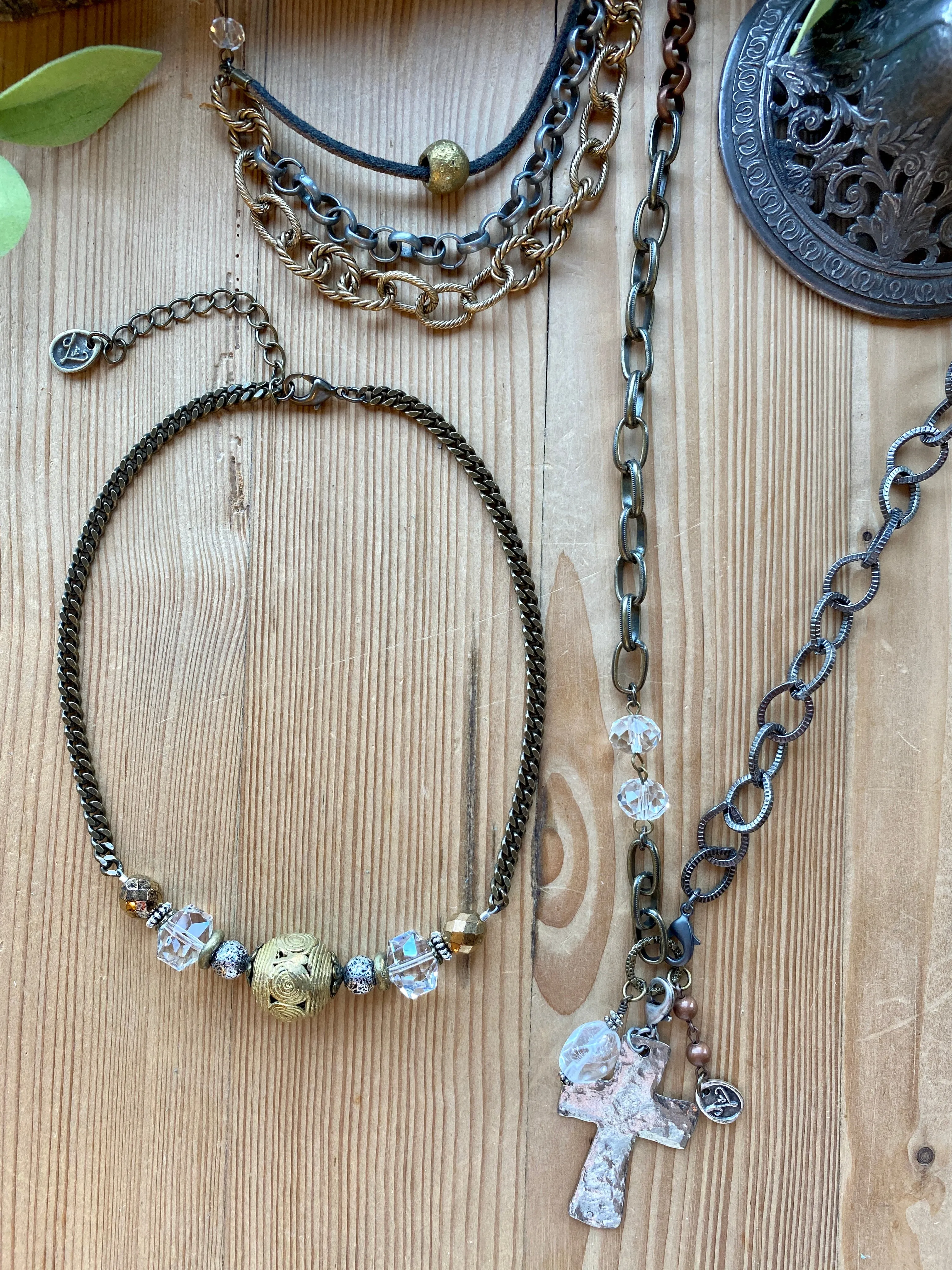 Urban Metal Short Beaded Necklace